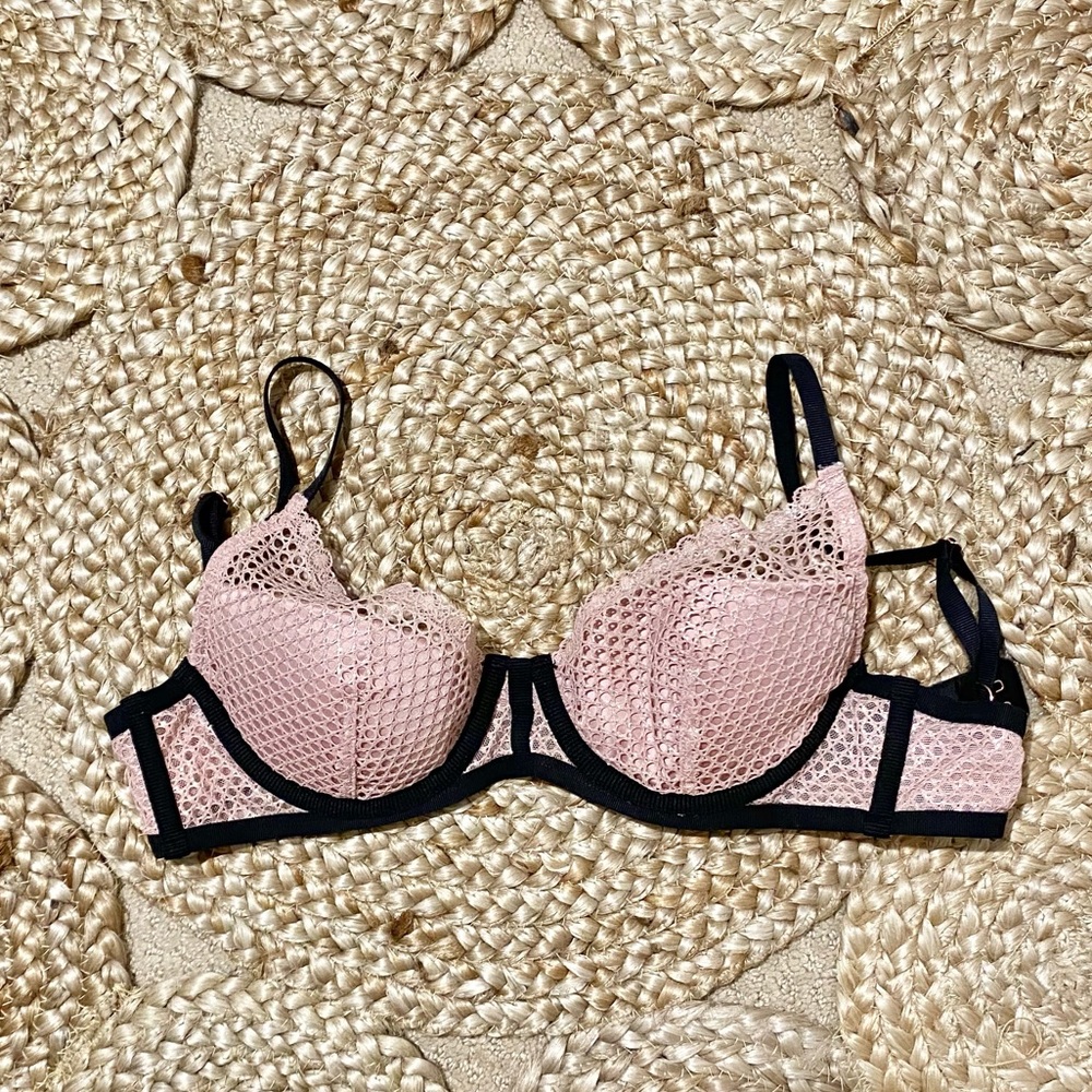 Victoria’s Secret Plunge Bra